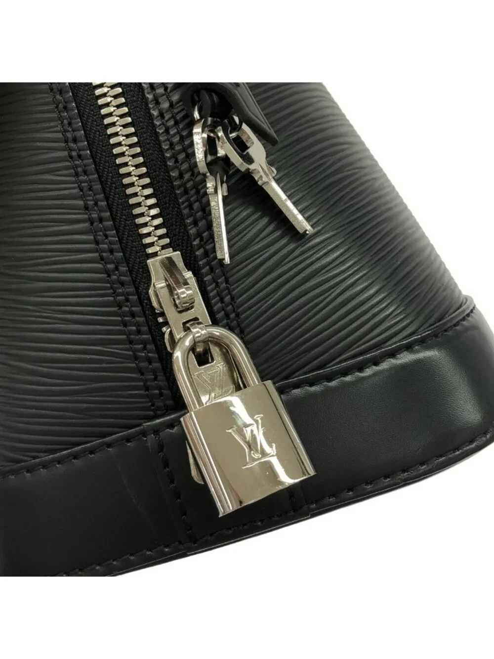 Louis Vuitton Epi Alma PM